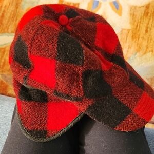 Buffalo Plaid Wool Hat, Quilted Lining Measures Ear To Ear 18 Inches Around.
